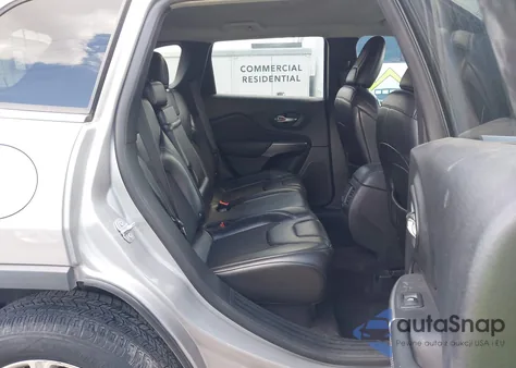 2019 Jeep Cherokee Latitude Plus Fwd z USA, uszkodzony, nr VIN 1C4PJLLB1KD132500